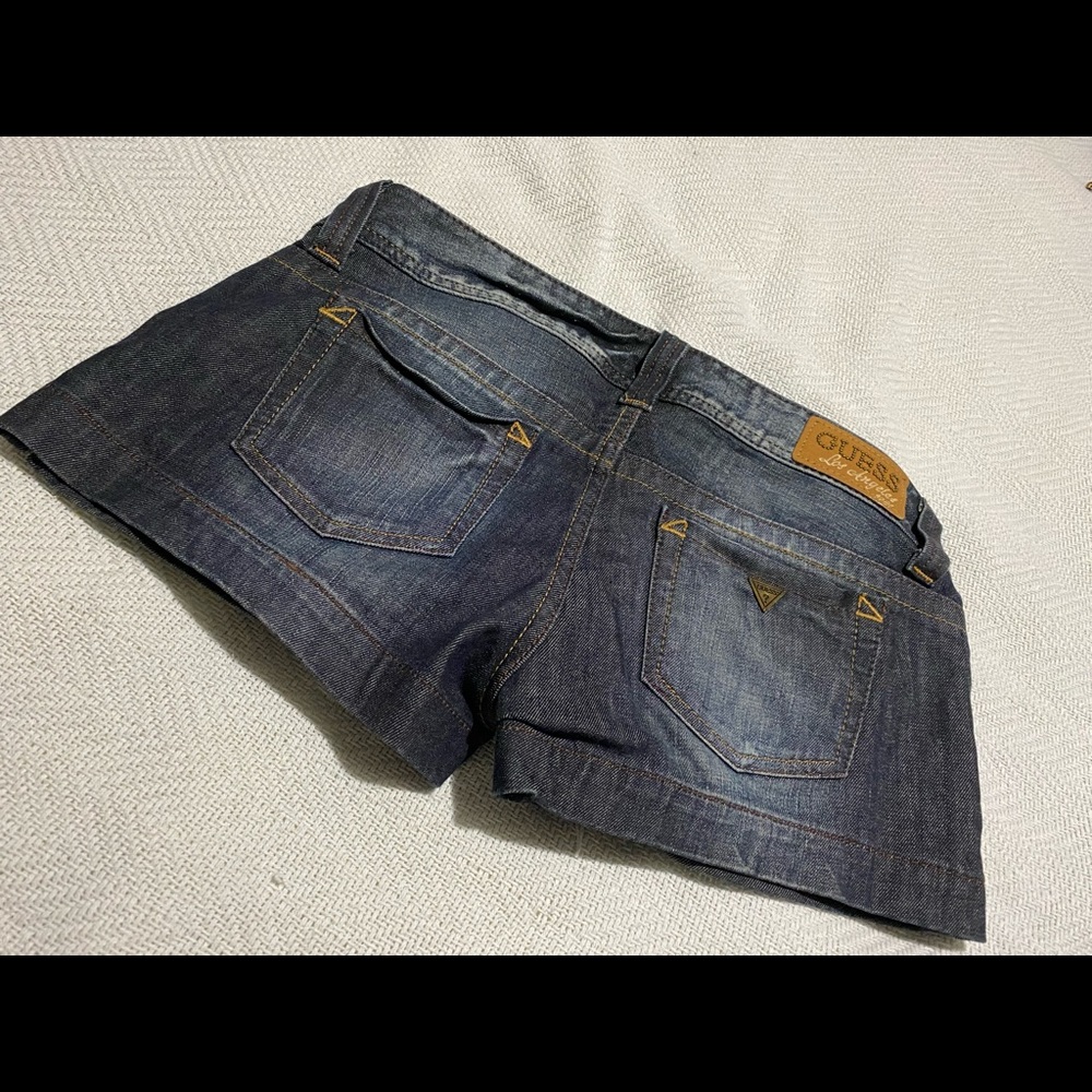 Guess - Picture 4 of 5